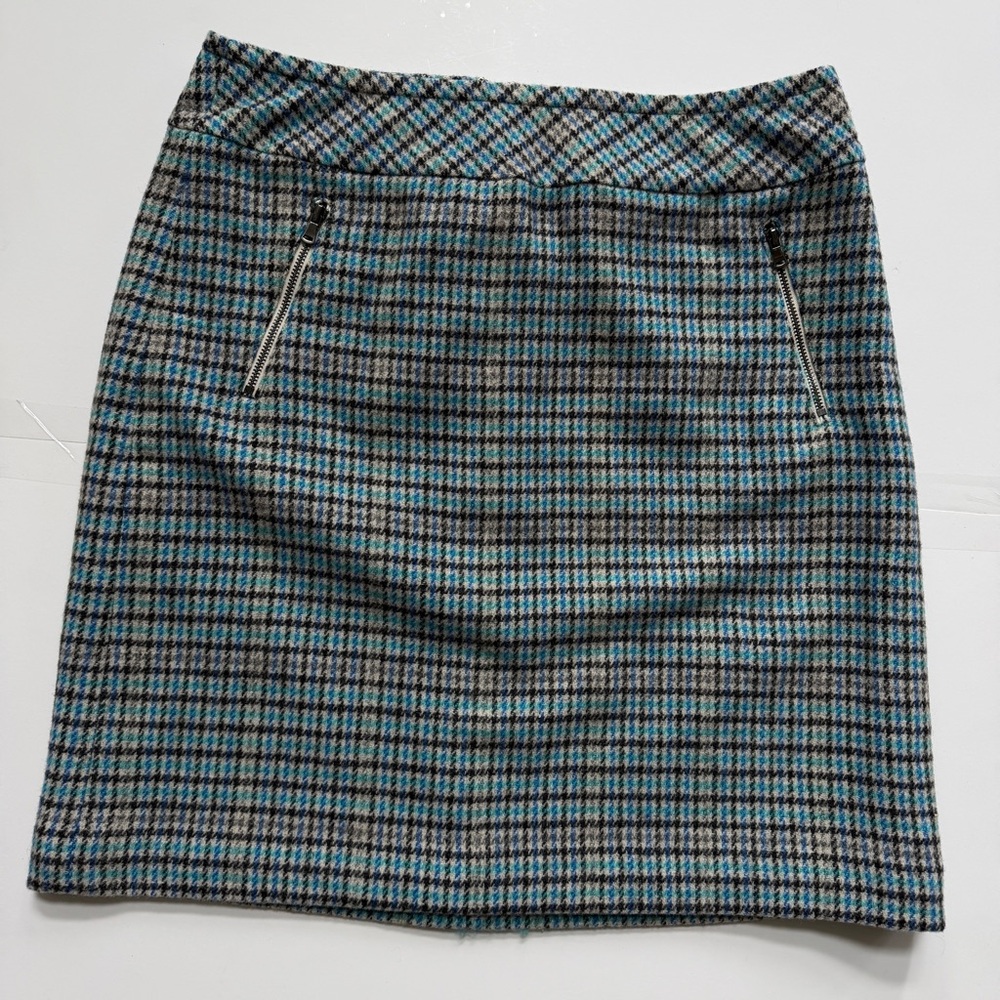 Talbots Skirt Women's Preppy Classic Wool Blue and Black Plaid Mini Skirt Size 6